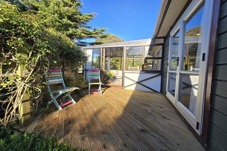 Photo of property in 1 Cedar Court, Whitby, Porirua, 5024