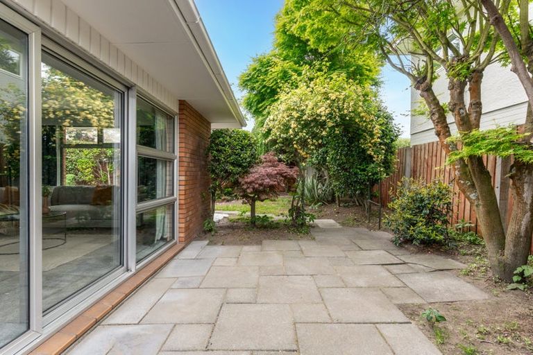 Photo of property in 2/17 Tudor Avenue, Ilam, Christchurch, 8041