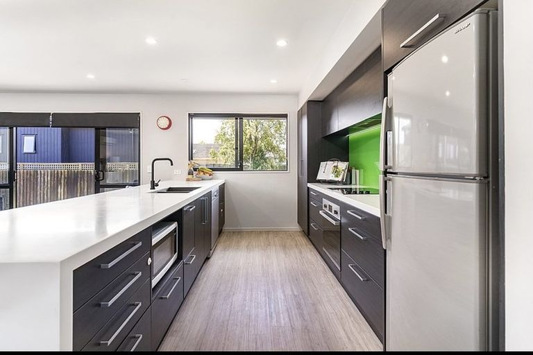 Photo of property in 38 Rawson Street, New Brighton, Christchurch, 8083