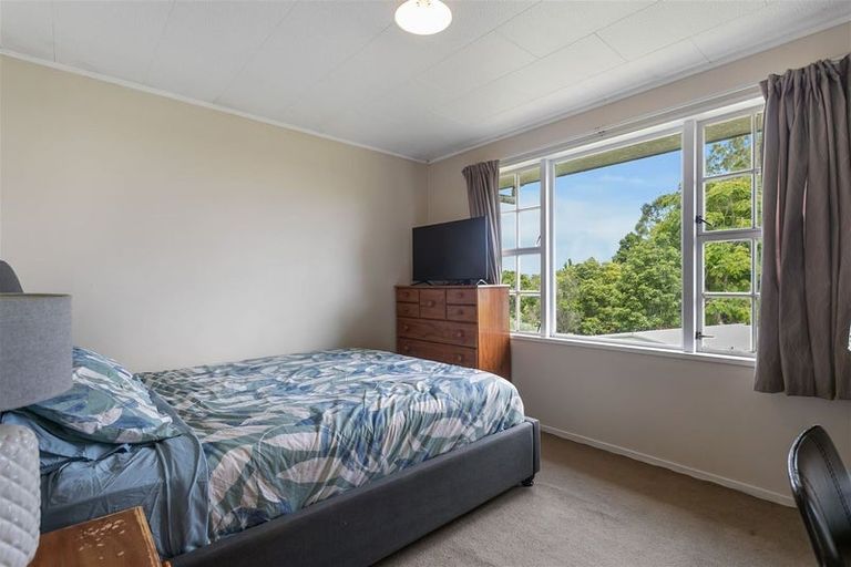 Photo of property in 7 Hueglow Rise, West Harbour, Auckland, 0618