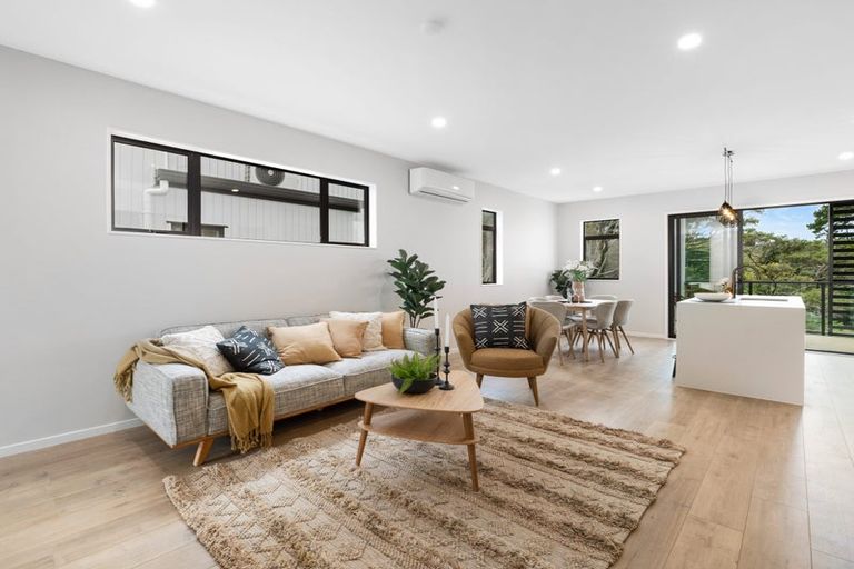 Photo of property in 10a Huka Road, Birkenhead, Auckland, 0626