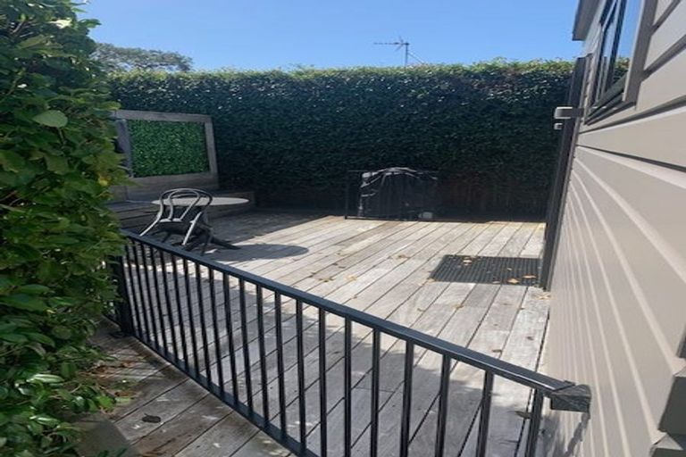 Photo of property in 19 Janet Street, Sunnyhills, Auckland, 2010