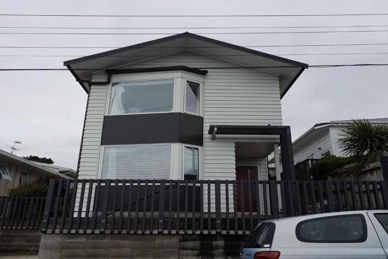 Photo of property in 2 Palm Grove, Berhampore, Wellington, 6023