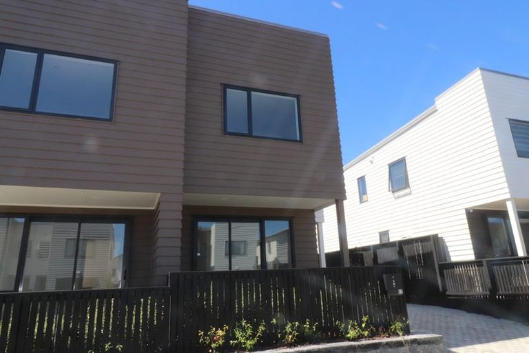 Photo of property in 42 Gecko Road, Hobsonville, Auckland, 0616