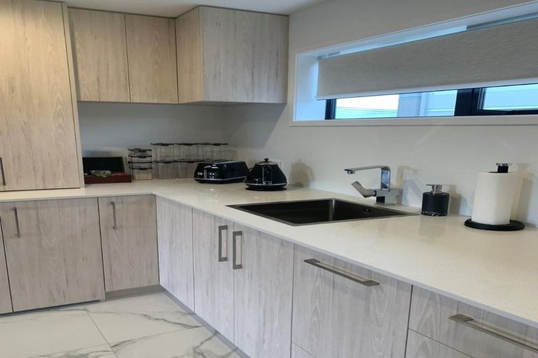 Photo of property in 9/232 Marine Parade, New Brighton, Christchurch, 8061