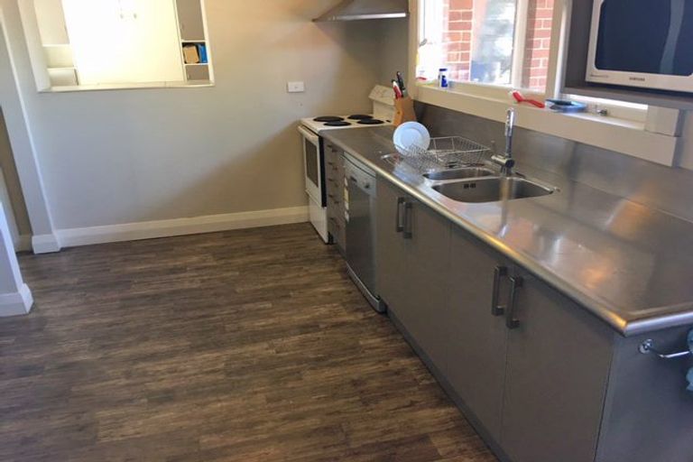 Photo of property in 2 Elder Street, North Dunedin, Dunedin, 9016