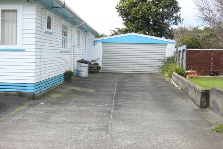 Photo of property in 18a Saxton Road, Upper Vogeltown, New Plymouth, 4310