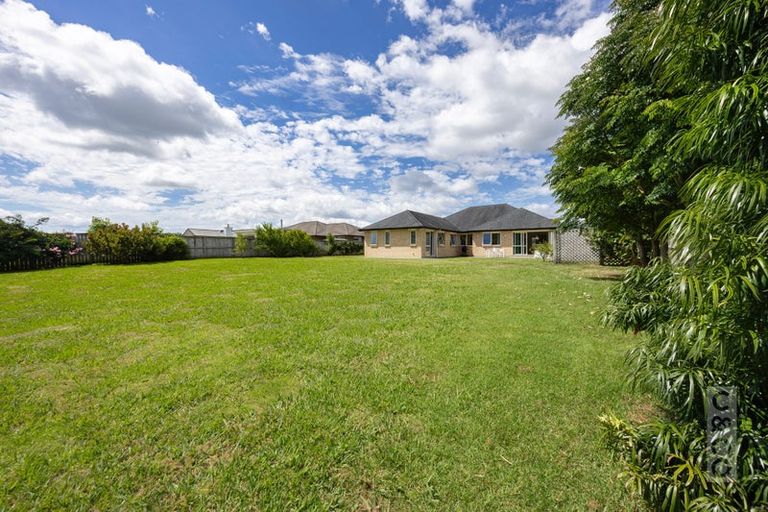 Photo of property in 16 Fruitlands Road, Kumeu, 0810