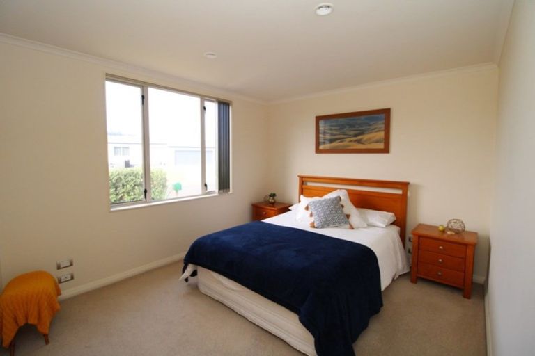 Photo of property in 100 Kauri Crescent, Matarangi, Whitianga, 3592