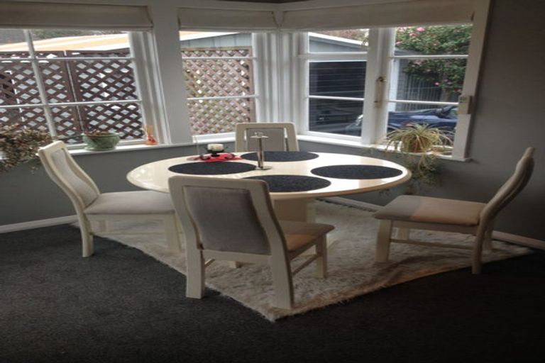 Photo of property in 13 Bateman Avenue, Bryndwr, Christchurch, 8053