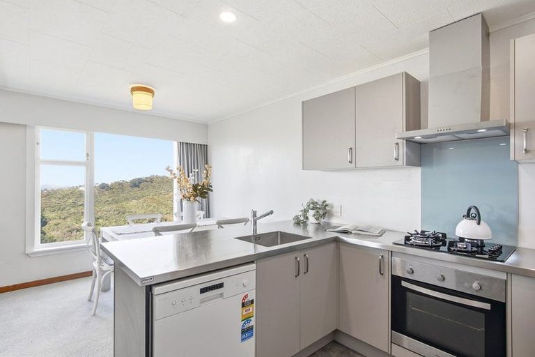 Photo of property in 31 Highbury Road, Highbury, Wellington, 6012