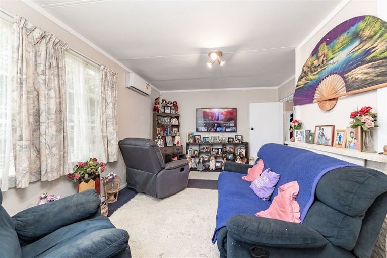 Photo of property in 12 Reynolds Street, Taita, Lower Hutt, 5011