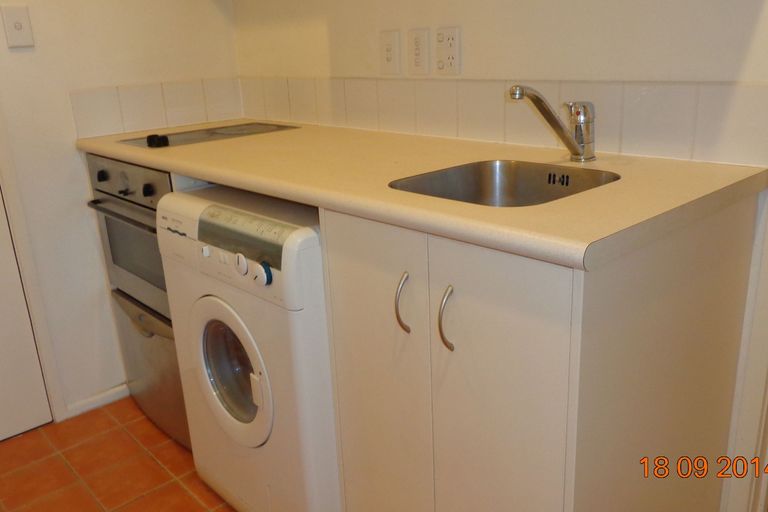 Photo of property in 3e/30 Westward Ho, Glen Eden, Auckland, 0602