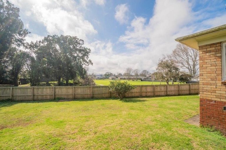 Photo of property in 9 Kiwi Place, Pukekohe, 2120