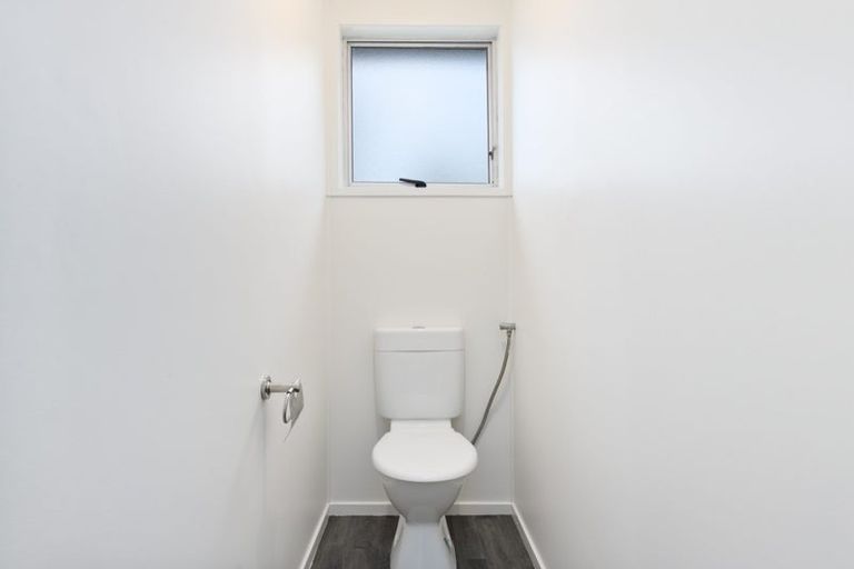 Photo of property in 31 Universal Drive, Henderson, Auckland, 0610