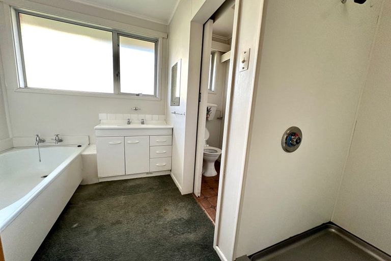 Photo of property in 12 Cambridge Street, Balclutha, 9230