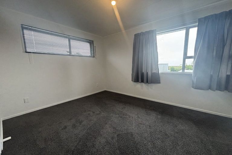Photo of property in 4 Kopara Place, Clendon Park, Auckland, 2103
