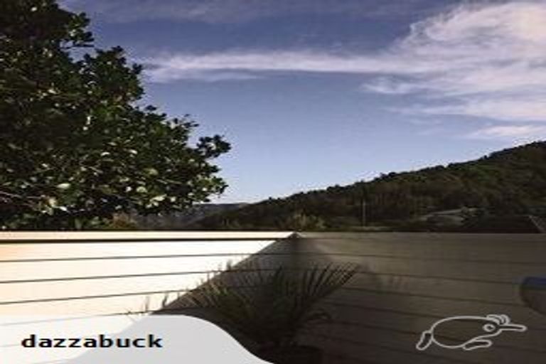 Photo of property in 6 Glentui Grove, Khandallah, Wellington, 6035