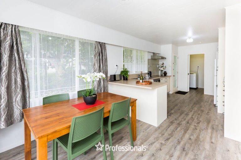 Photo of property in 8 Robson Street, Stokes Valley, Lower Hutt, 5019