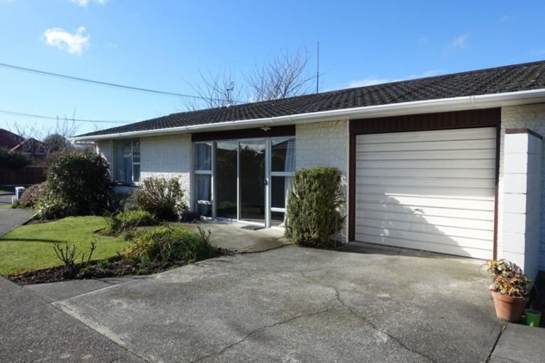 Photo of property in 1/49 Worthy Street, Ilam, Christchurch, 8041