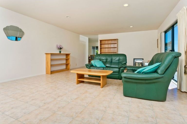 Photo of property in 9a Summit Drive, Torbay, Auckland, 0630