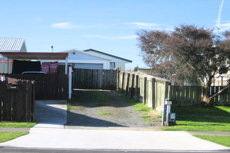 Photo of property in 13 Lloyd Drive, Nawton, Hamilton, 3200