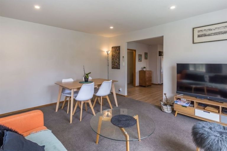 Photo of property in 2/74 Wildberry Street, Woolston, Christchurch, 8023