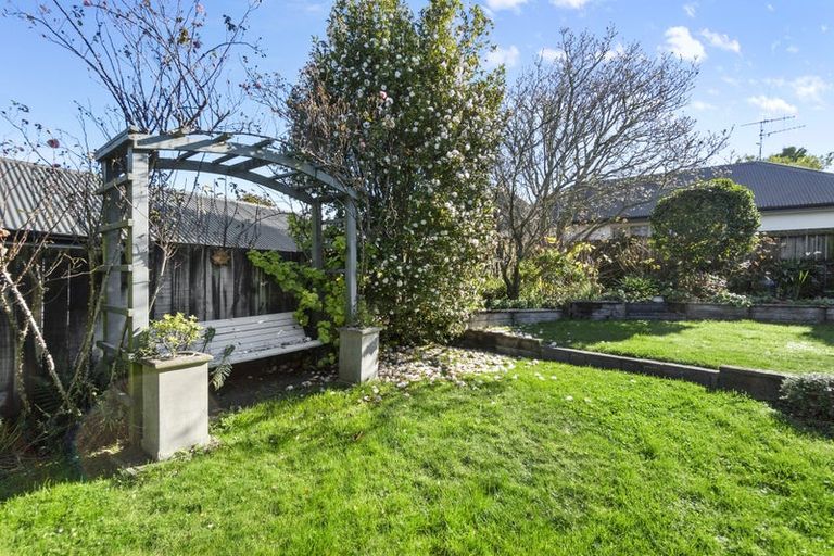 Photo of property in 56 Cairns Crescent, Rototuna, Hamilton, 3210