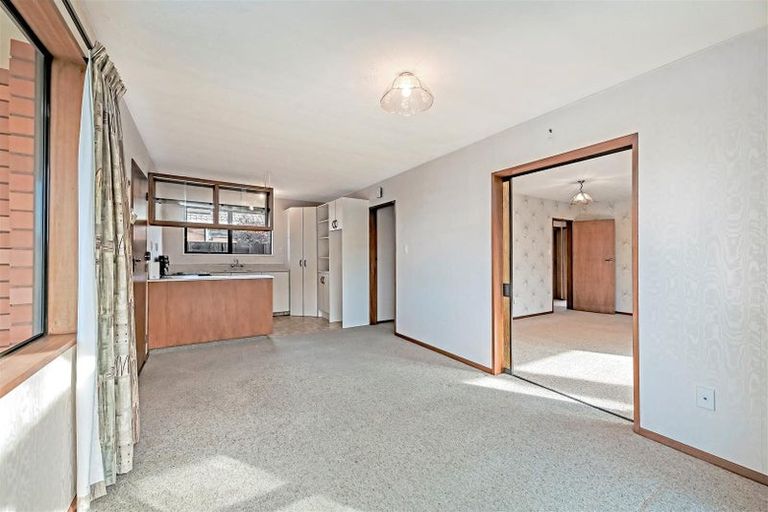 Photo of property in 3/22 Lake Terrace Road, Burwood, Christchurch, 8061