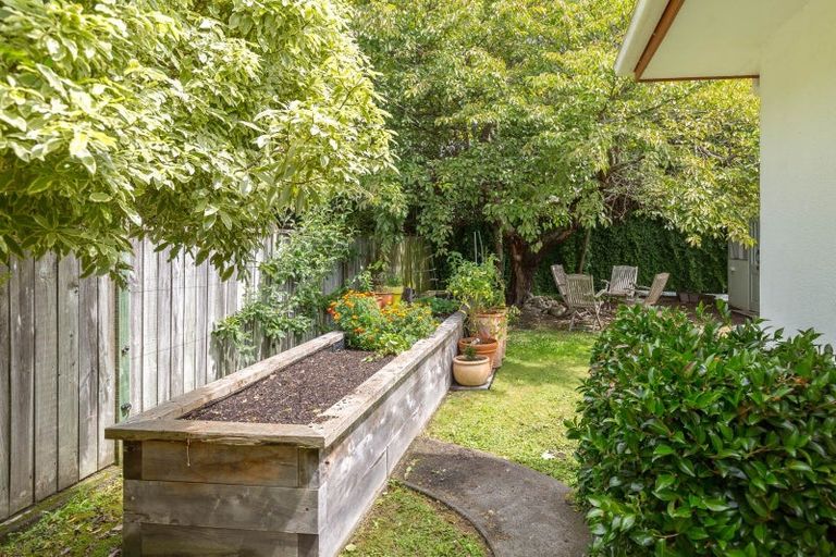 Photo of property in 9 Oak View Place, Greytown, 5712