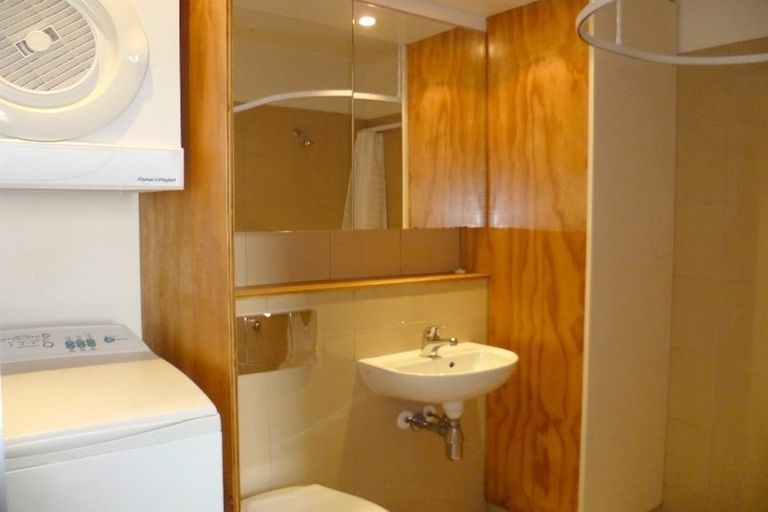 Photo of property in First House Apartments, 2/4 Frederick Street, Te Aro, Wellington, 6011