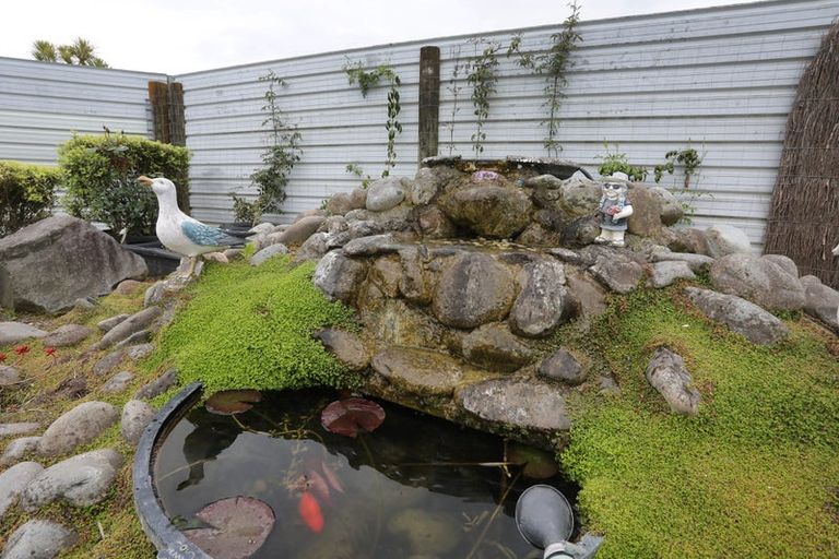 Photo of property in 4 Maple Street, Bunnythorpe, Palmerston North, 4478