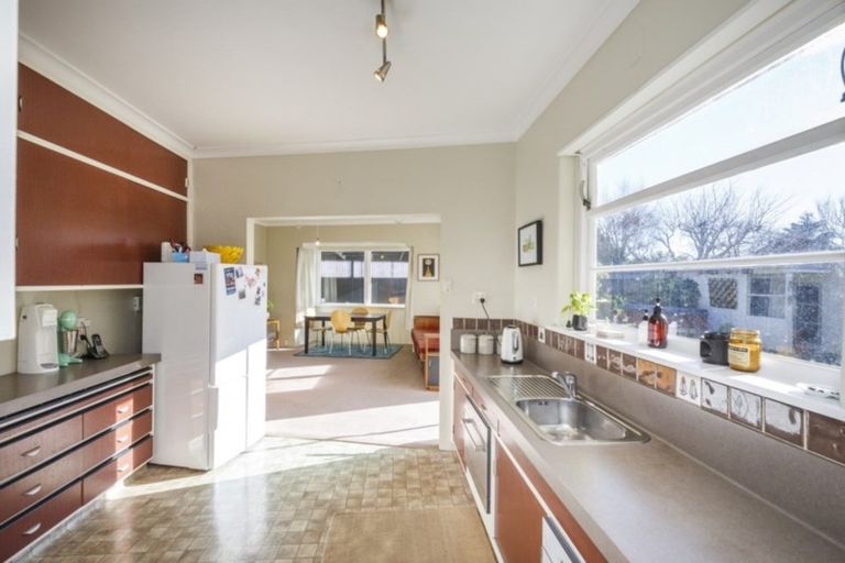 Photo of property in 395 Ruahine Street, Terrace End, Palmerston North, 4410