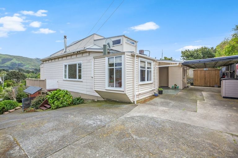 Photo of property in 9 Arawhata Street, Ranui, Porirua, 5024
