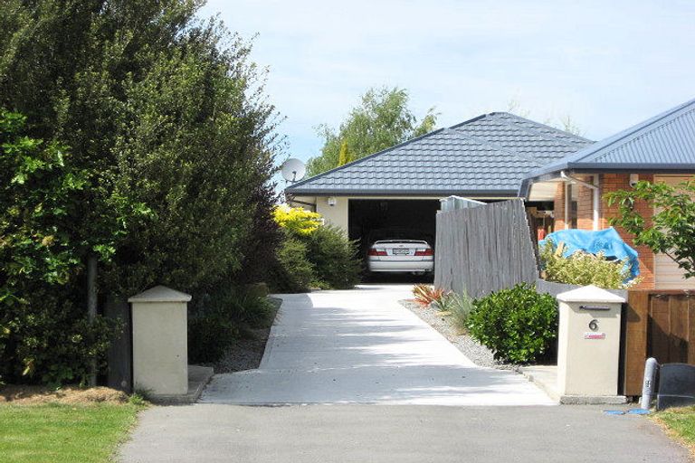 Photo of property in 6 Harrod Place, Rangiora, 7400