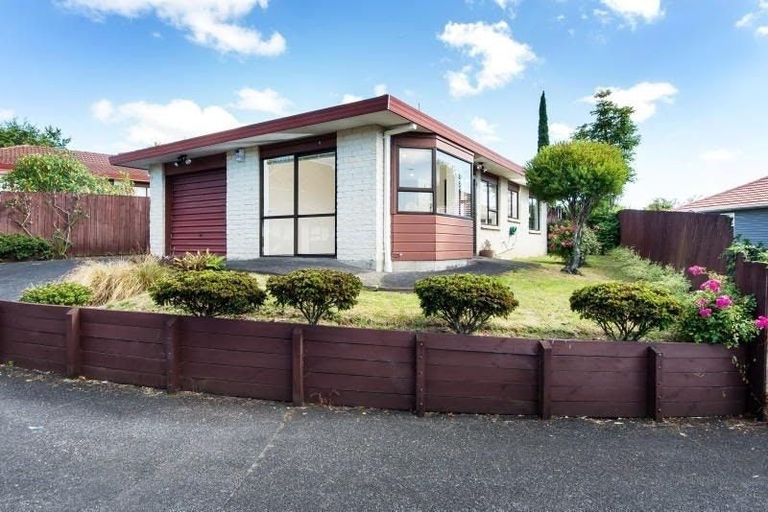 Photo of property in 8/54 Nikau Street, New Lynn, Auckland, 0600