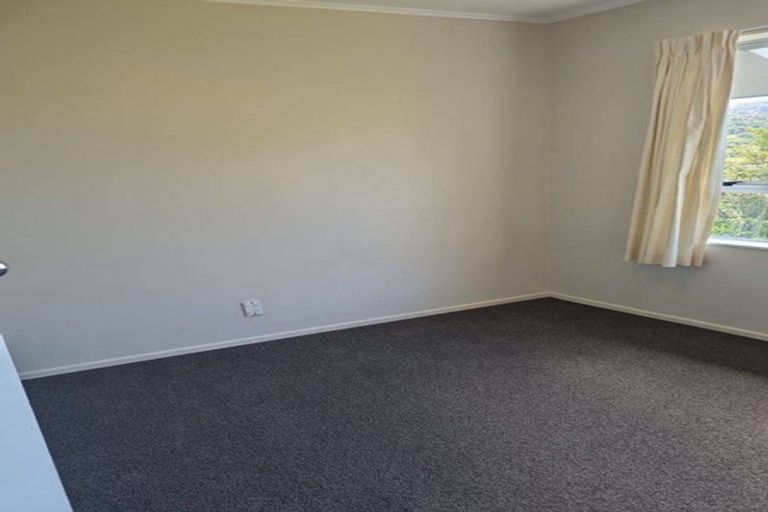 Photo of property in 16 Tyrone Grove, Wainuiomata, Lower Hutt, 5014