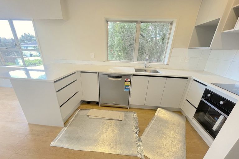 Photo of property in 2/23 Esmonde Road, Takapuna, Auckland, 0622