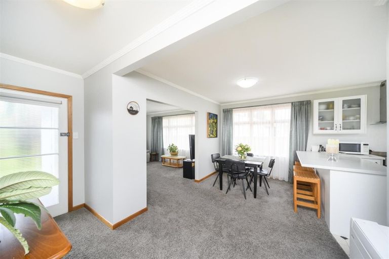 Photo of property in 7 Grey Street, Marton, 4710