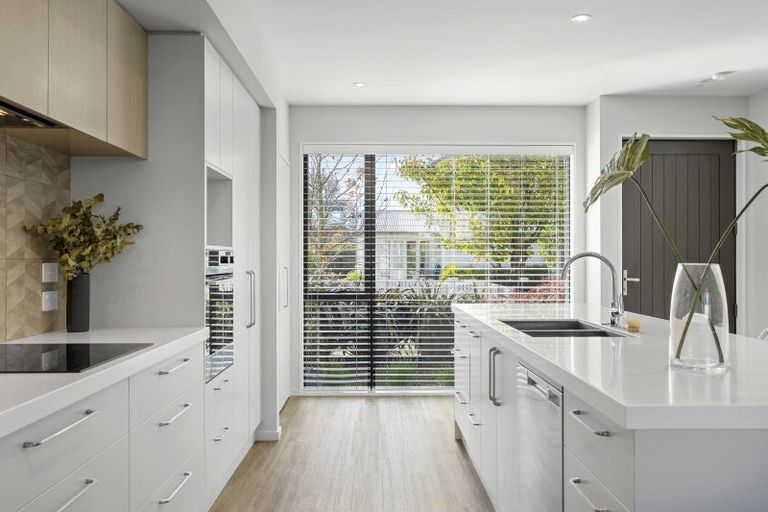 Photo of property in 4 Dave Jamieson Lane, Hillmorton, Christchurch, 8024