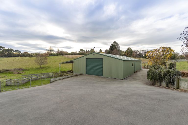 Photo of property in 154 Awamoa Road, Holmes Hill, Oamaru, 9492