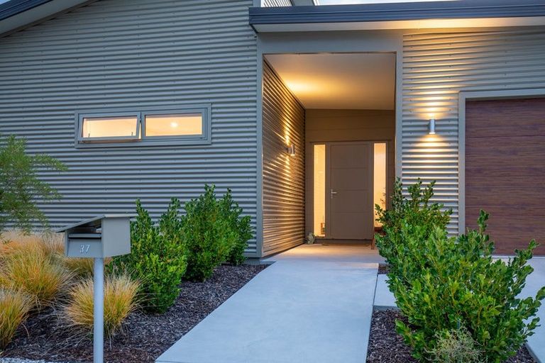 Photo of property in 37 Larch Crescent, Alexandra, 9320