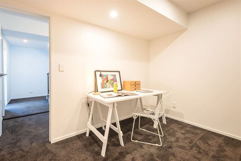 Photo of property in 139 Mount Pleasant Road, Mount Pleasant, Christchurch, 8081