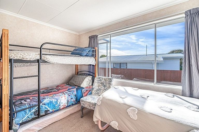 Photo of property in 29 Verdun Street, Riverton/aparima, Riverton, 9822