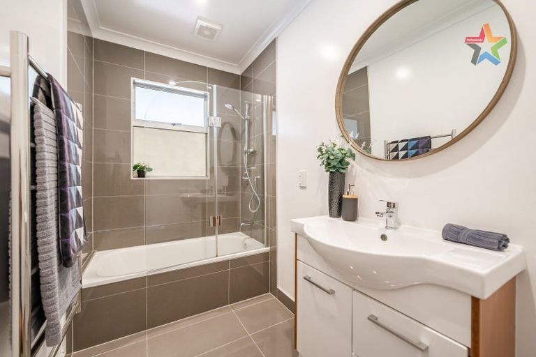 Photo of property in 335 Wellington Road, Wainuiomata, Lower Hutt, 5014