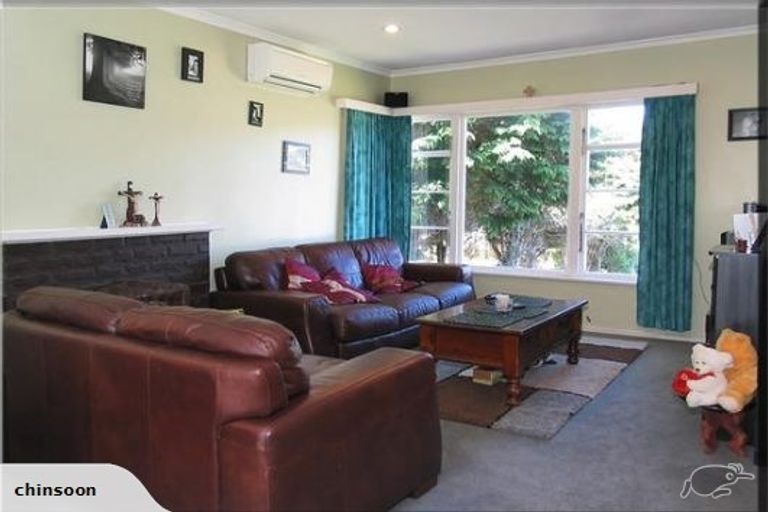 Photo of property in 357 Main Road, Tawa, Wellington, 5028