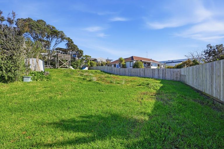 Photo of property in 4/16 Long Bay Drive, Torbay, Auckland, 0630