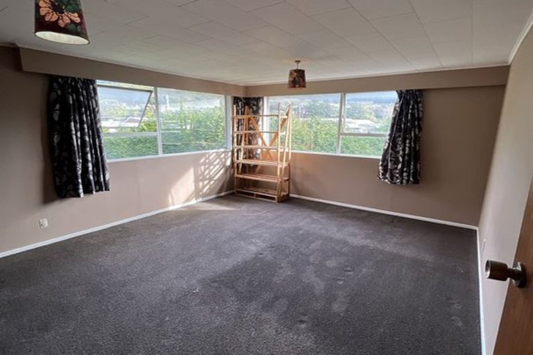 Photo of property in 63 Bell Street, Tawa, Wellington, 5028