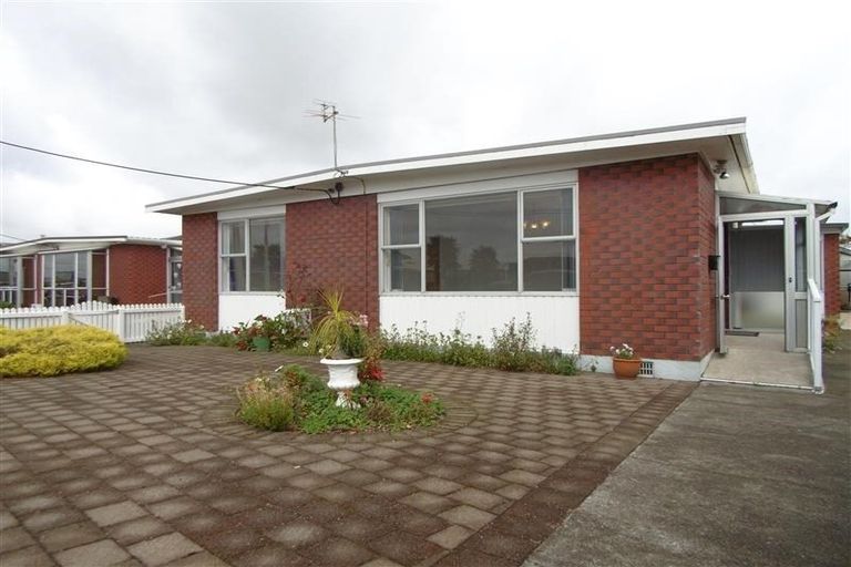 Photo of property in 42a Sackville Street, Fitzroy, New Plymouth, 4312