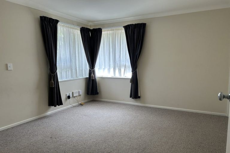 Photo of property in 8 Attlee Crescent, Bryndwr, Christchurch, 8053